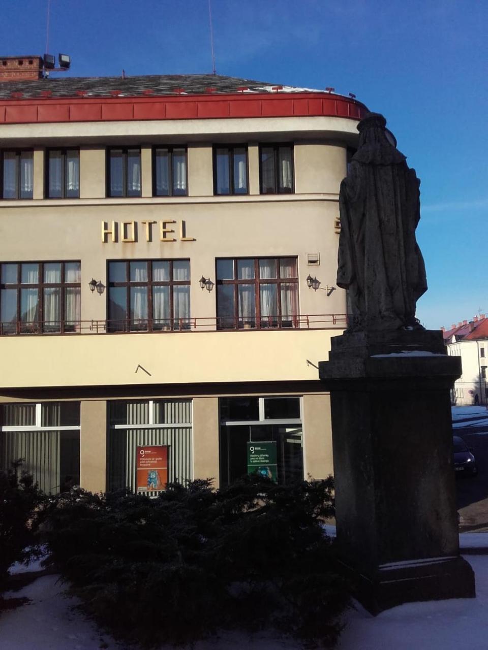 Hotel Šrejber Červený Kostelec Buitenkant foto